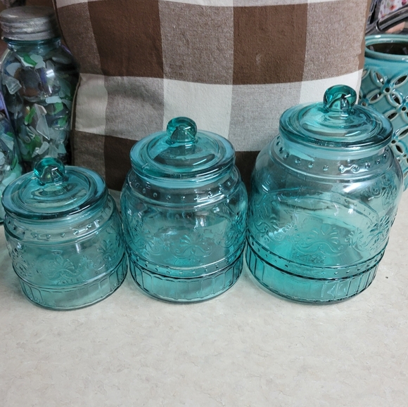 🛒🛍️💥Gently used Pioneer Woman glass teal blue 6 piece canister set - Picture 2 of 13
